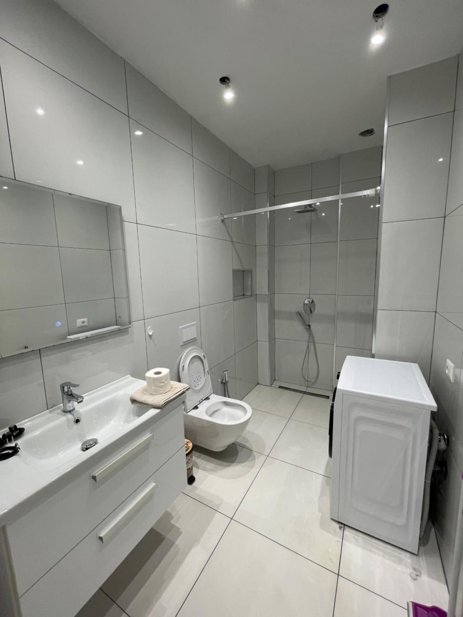 Franco Apartments Tirana Eksteriør billede